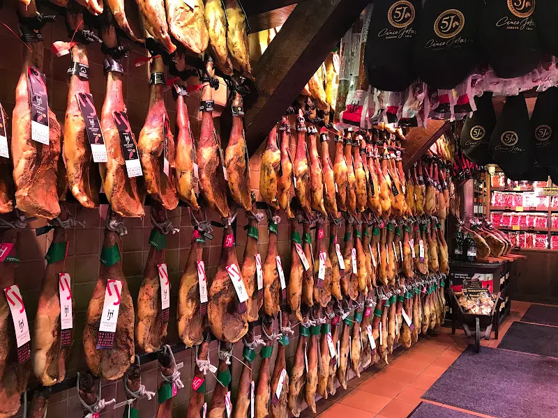 El Racó de Jabugo - Jamonería en Granollers - foto 2