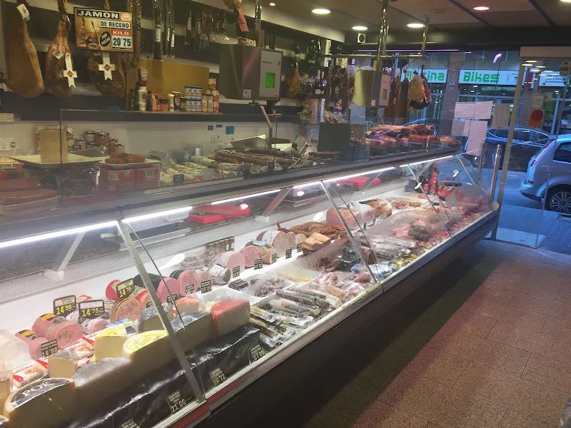 Charcutería Santy - Tienda de fiambres en Barcelona - foto 2