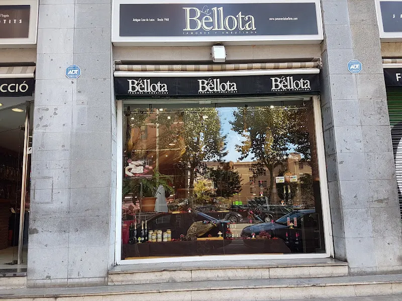 Jamones Y Embutidos La Bellota