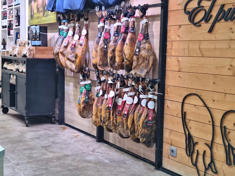El Punt Ibèric - Establecimiento de jamón serrano en Barcelona - foto 2
