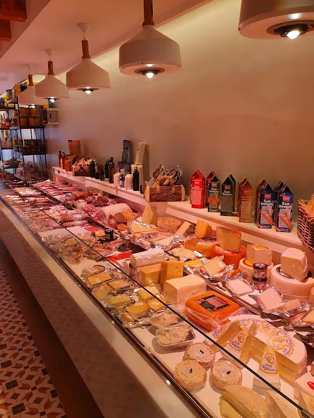Los Italianos - Les Corts - Tienda de delicatessen en Barcelona - foto 3