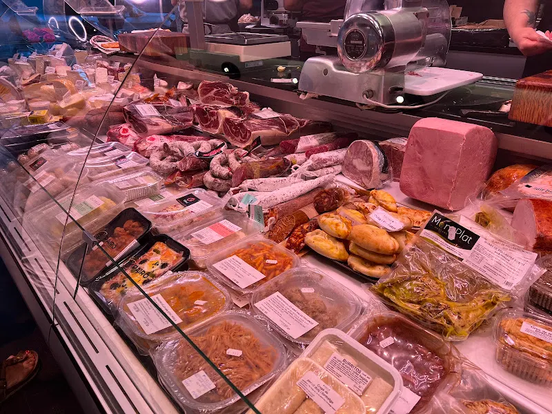 Bragulat López, L. - Charcutería en Barcelona - foto 3